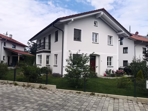 Haus in Oberhaching Strassenansicht